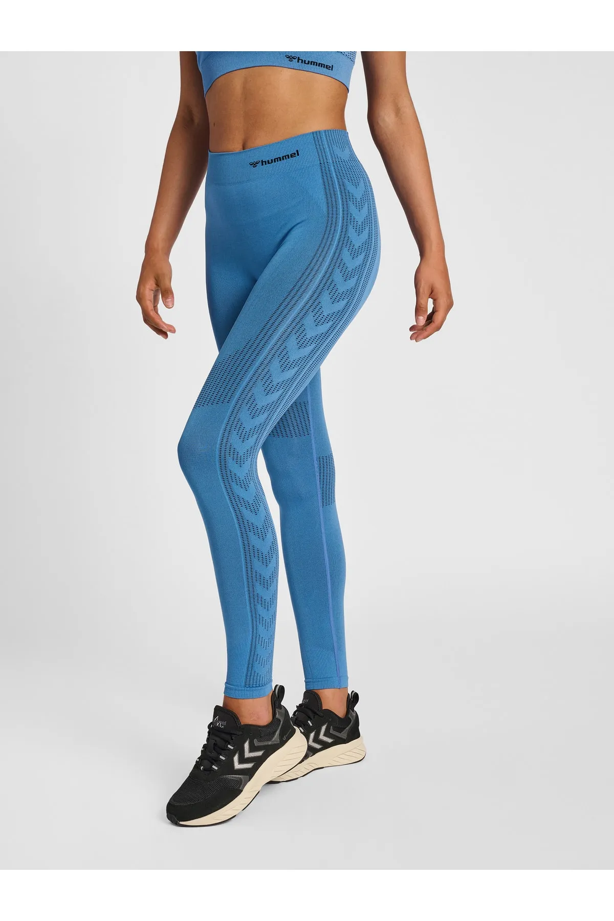 hummel  hmlFORMENDE NAHTLOSE MW-STRUMPFHOSE