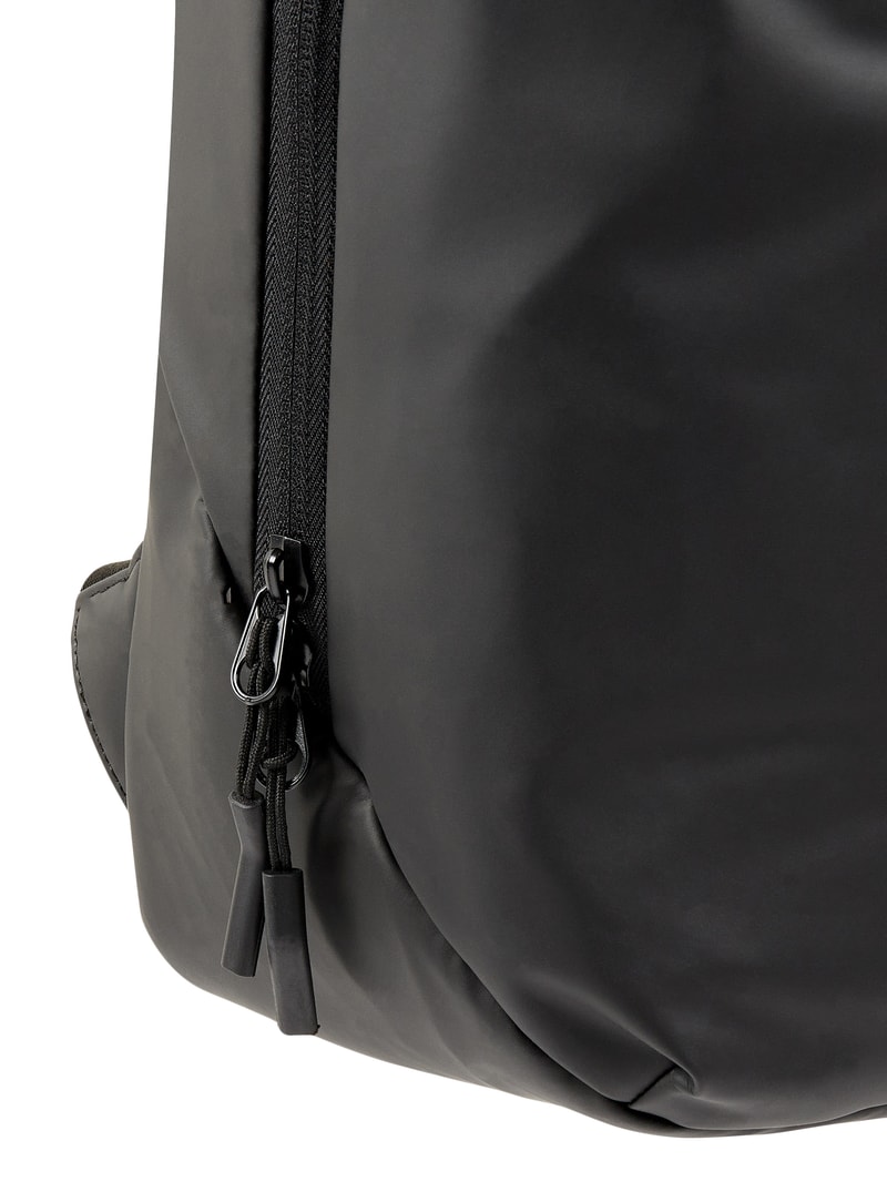 Rucksack mit Laptopfach in schwarz