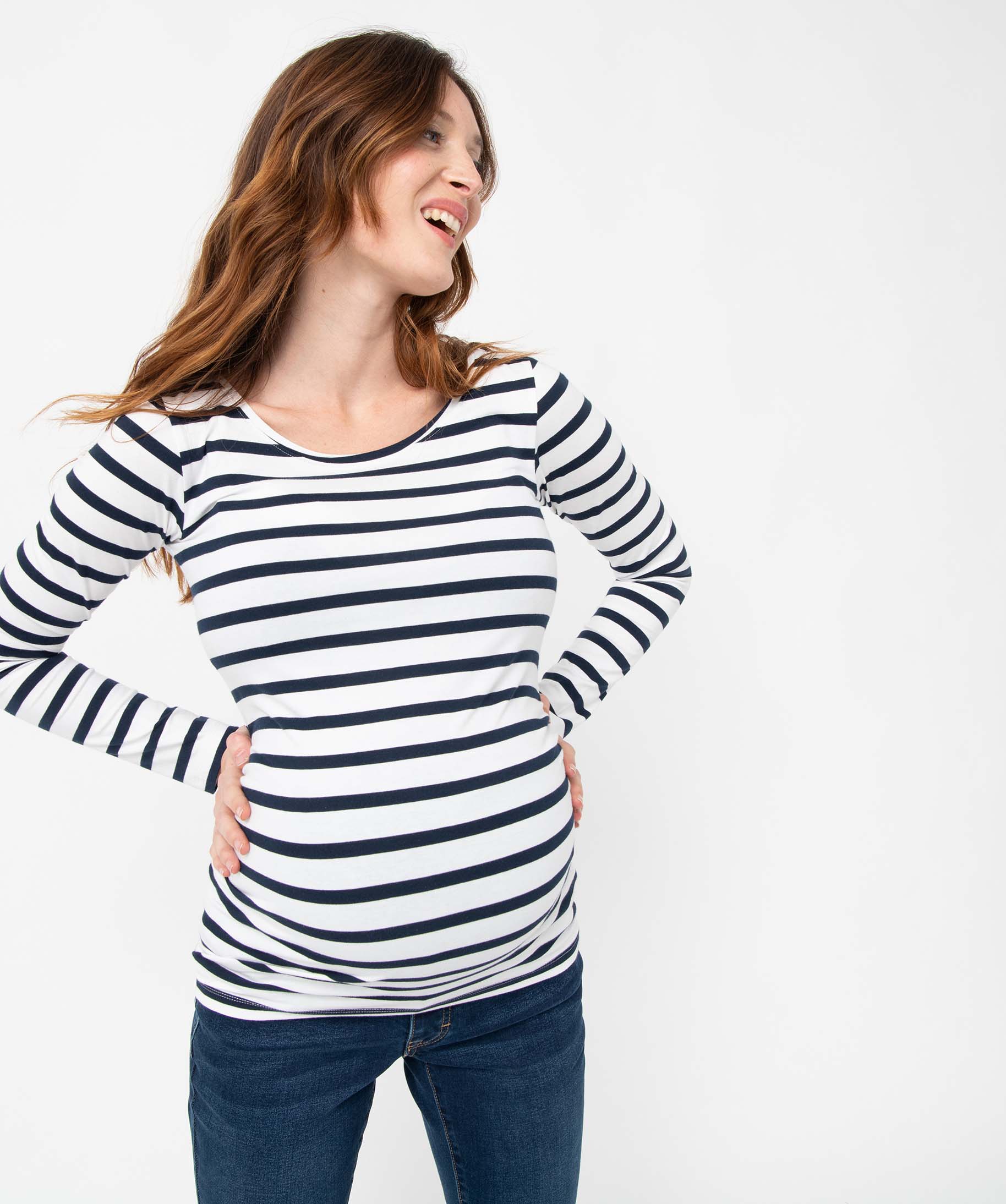 Tee-shirt de grossesse à rayures et manches longues raye | GEMO