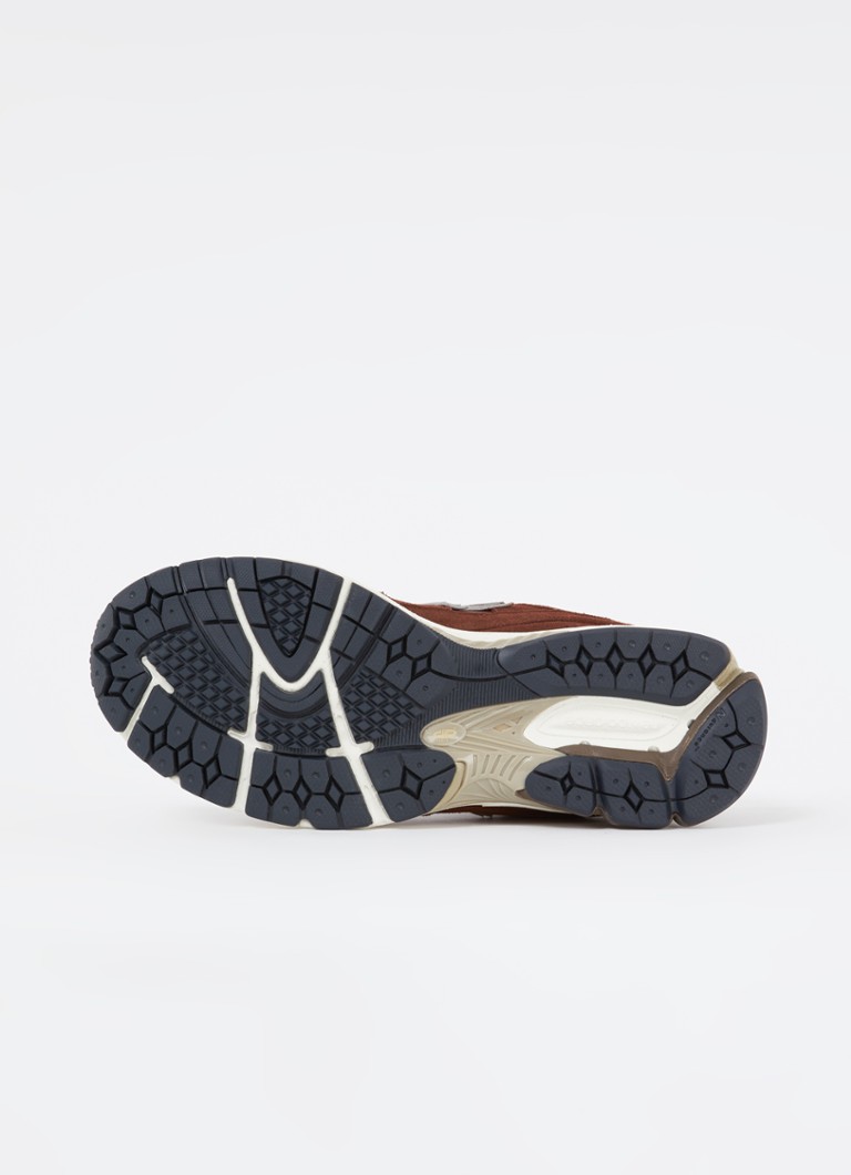 New Balance 2002R – buty sportowe z siateczki z detalami ze zamszu