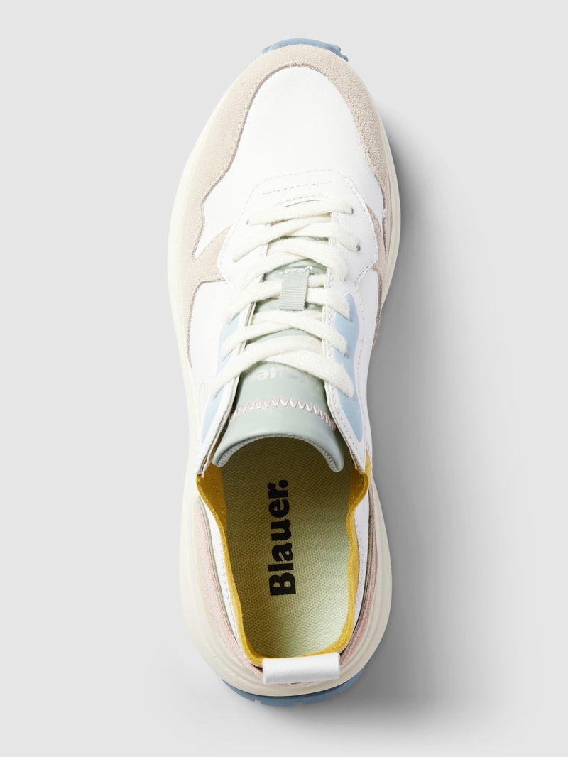 Sneaker mit Label-Detail Modell 'DAISY' in offwhite