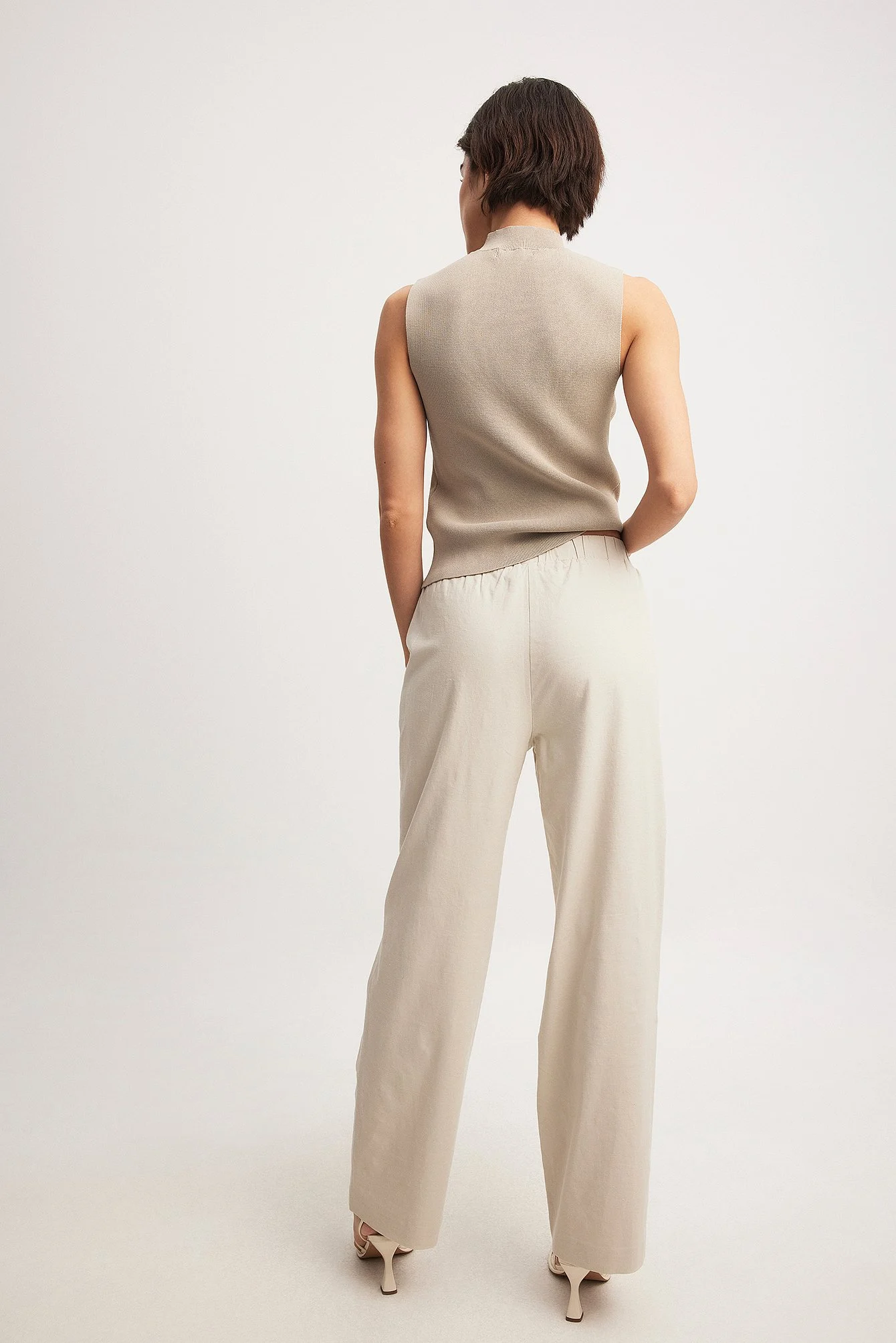 Lockere Hose mit hoher Taille aus Leinen-Mix