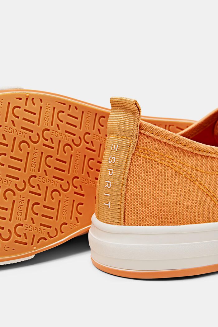 Sneaker aus Canvas