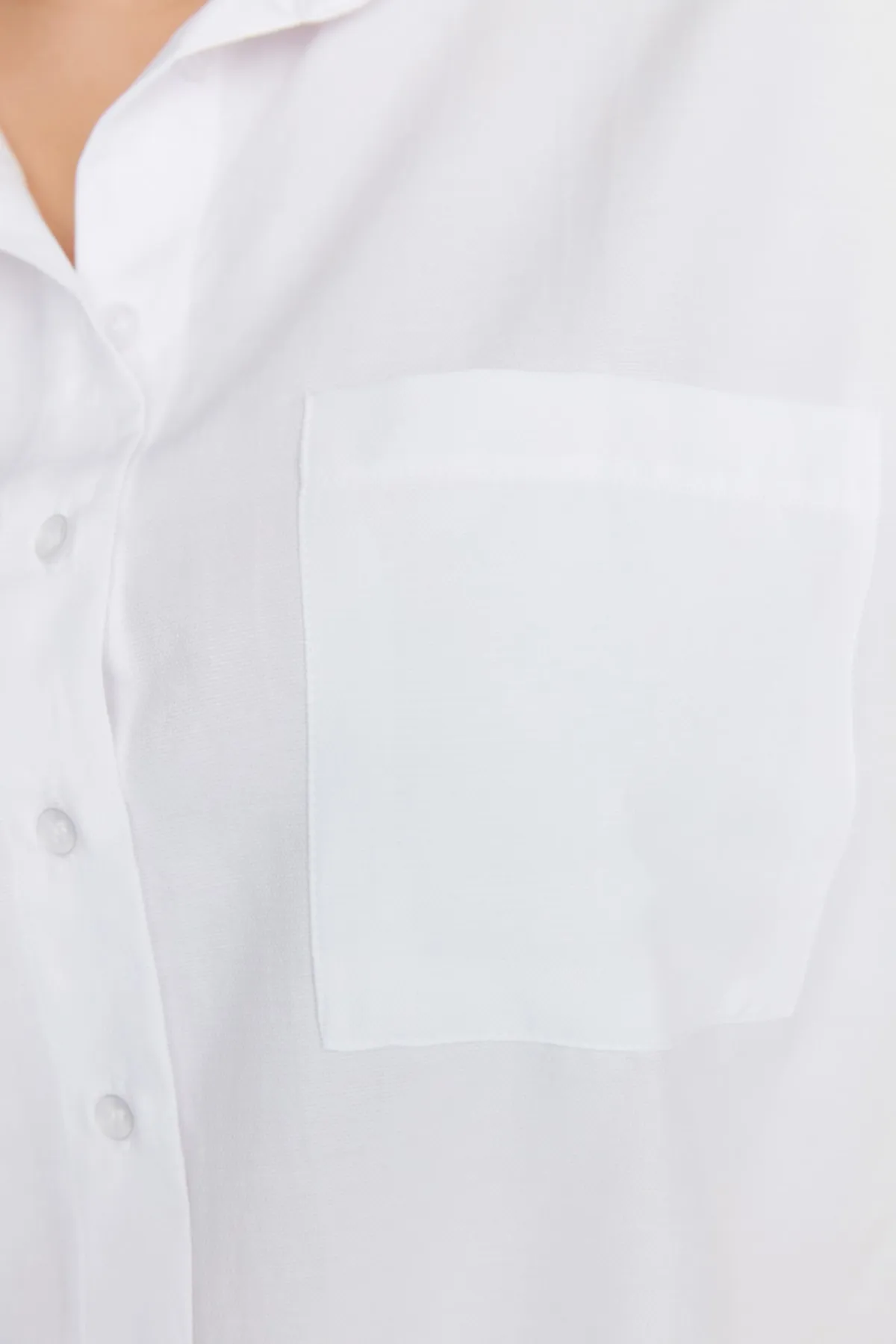 Trendyol Curve  Weißes Hemd mit Taschendetail