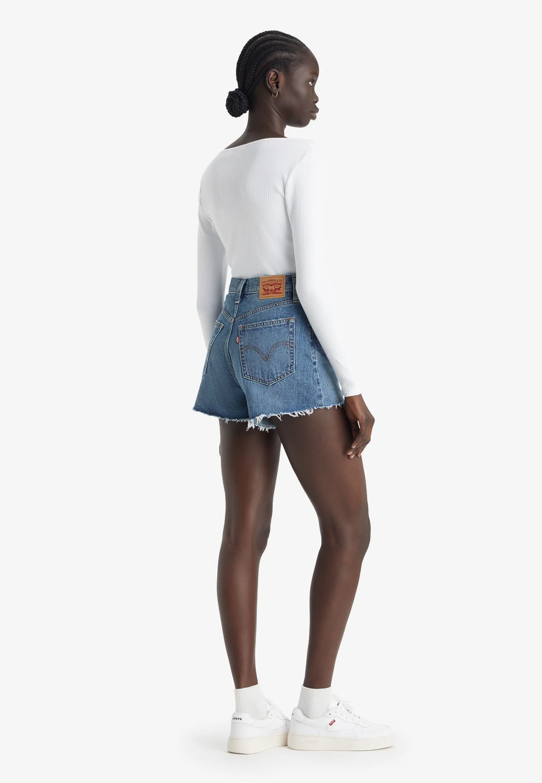 Levi's® HIGH WAISTED MOM - Shorts vaqueros