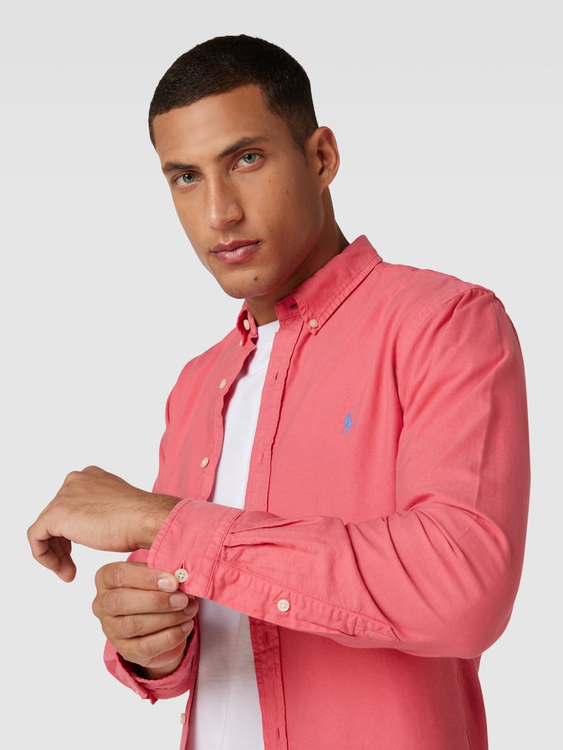 Slim Fit Freizeithemd mit Button-Down-Kragen in hellrot