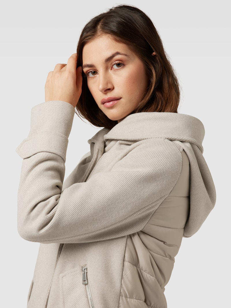 Jacke mit Kapuze und Ärmelriegeln in kitt
