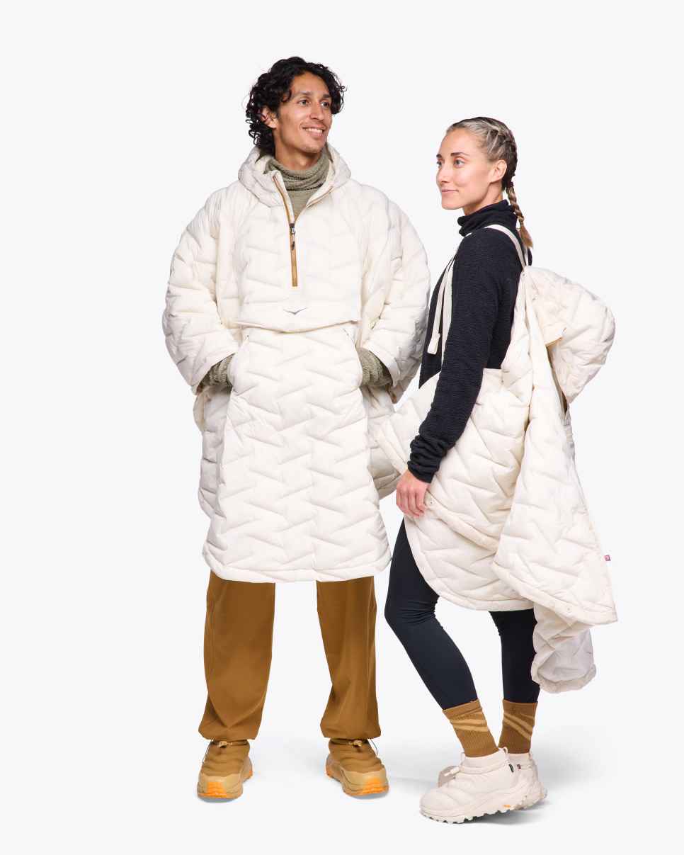 SkyFill Outdoor Poncho Oat Milk