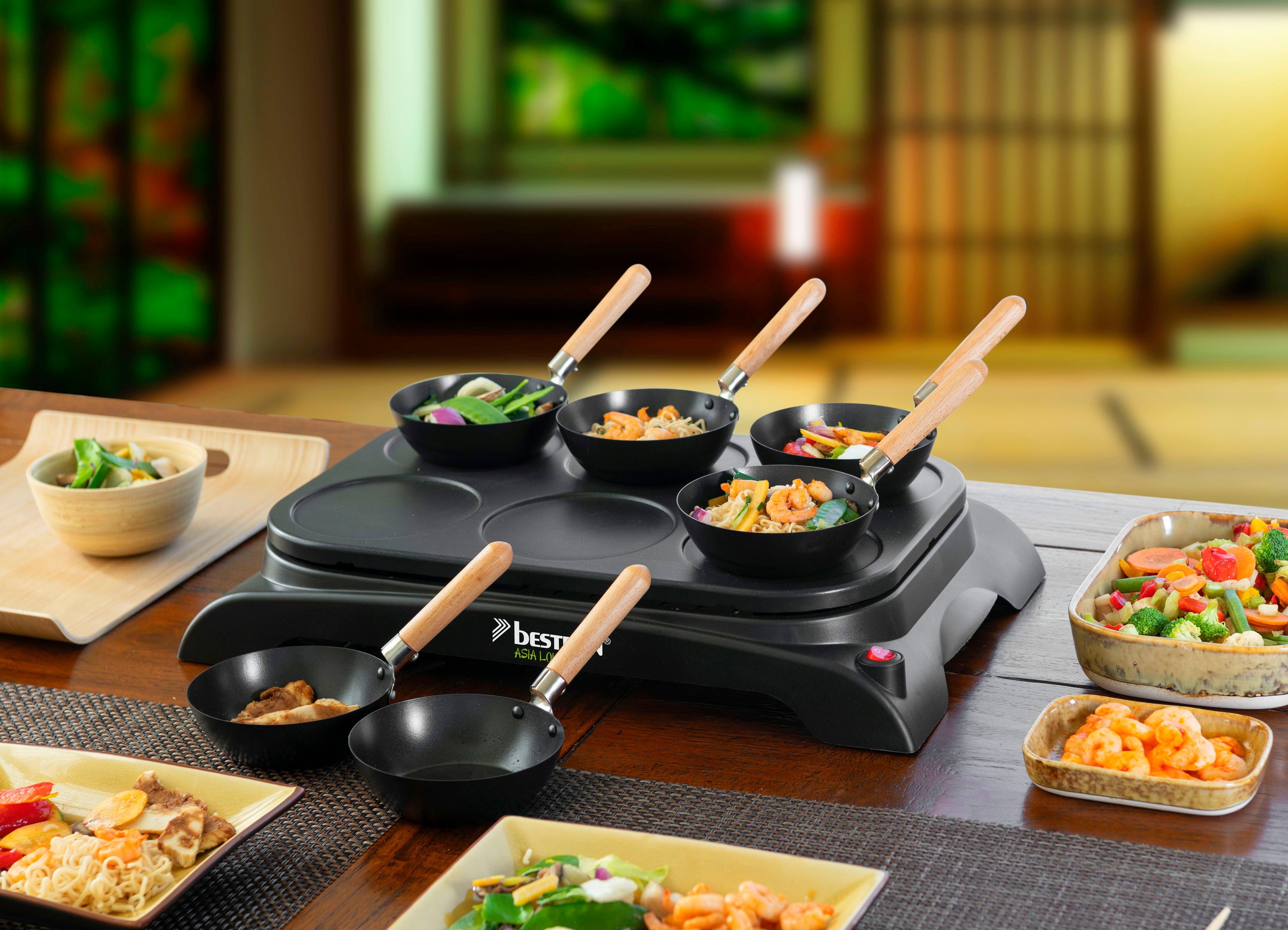 bestron Raclette AWS600, 6 Raclettepfännchen, 1000 W, Mini Wok Pfannen für 6 Personen, inkl. 6 Holzspatel & 1 Schöpflöffel