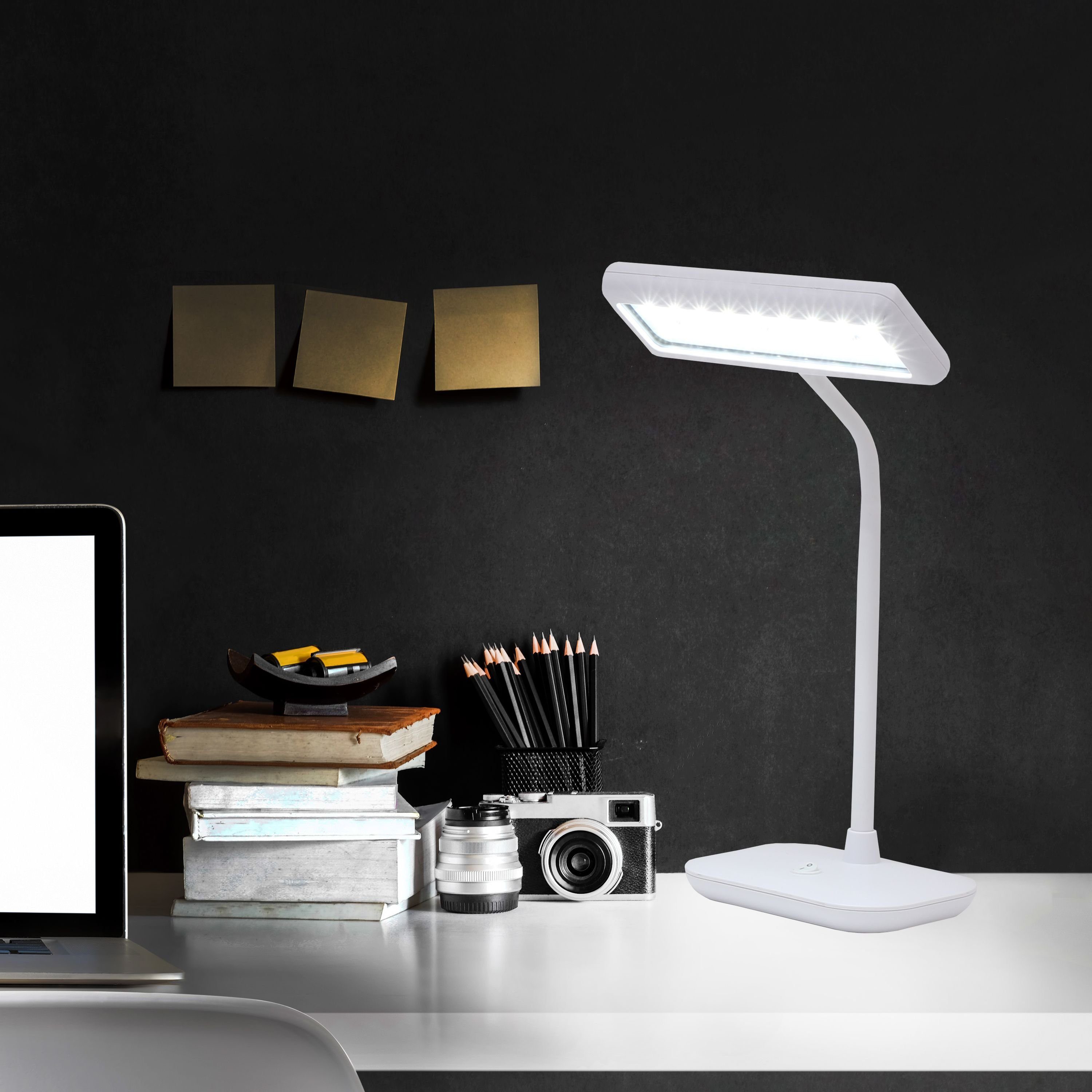 Briloner Leuchten LED Schreibtischlampe 7488-016, schwenkbar, An-/Ausschalter, LED fest verbaut, Kaltweiß, Tischlampe, 42x3,5cm, Weiß, 8W, Leselampe, Schreibtisch, Büro, Bett