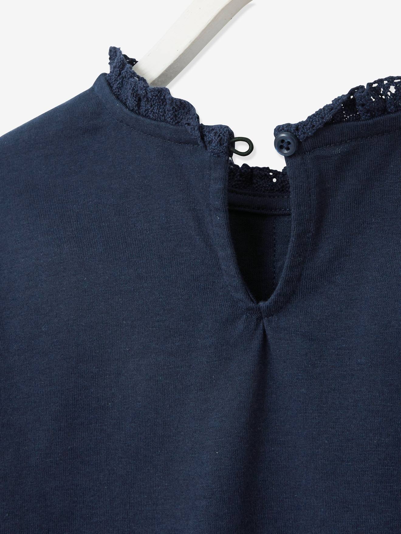 T-shirt blouse Basics fille détails en macramé vert clair uni