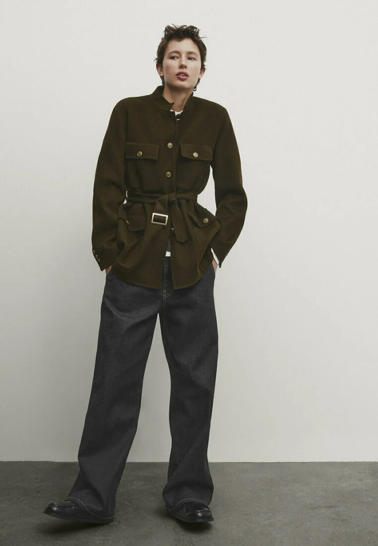 Massimo Dutti CON BOLSILLOS Y BOTONES - Abrigo corto