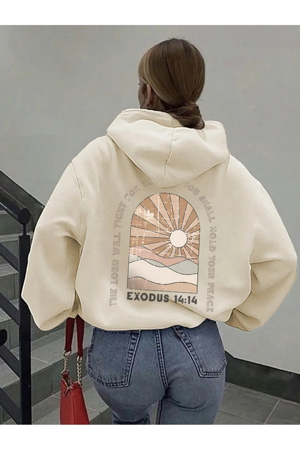 Know  Beigefarbener Hoodie mit Exodus-Print für Damen in Übergröße mit Kapuze