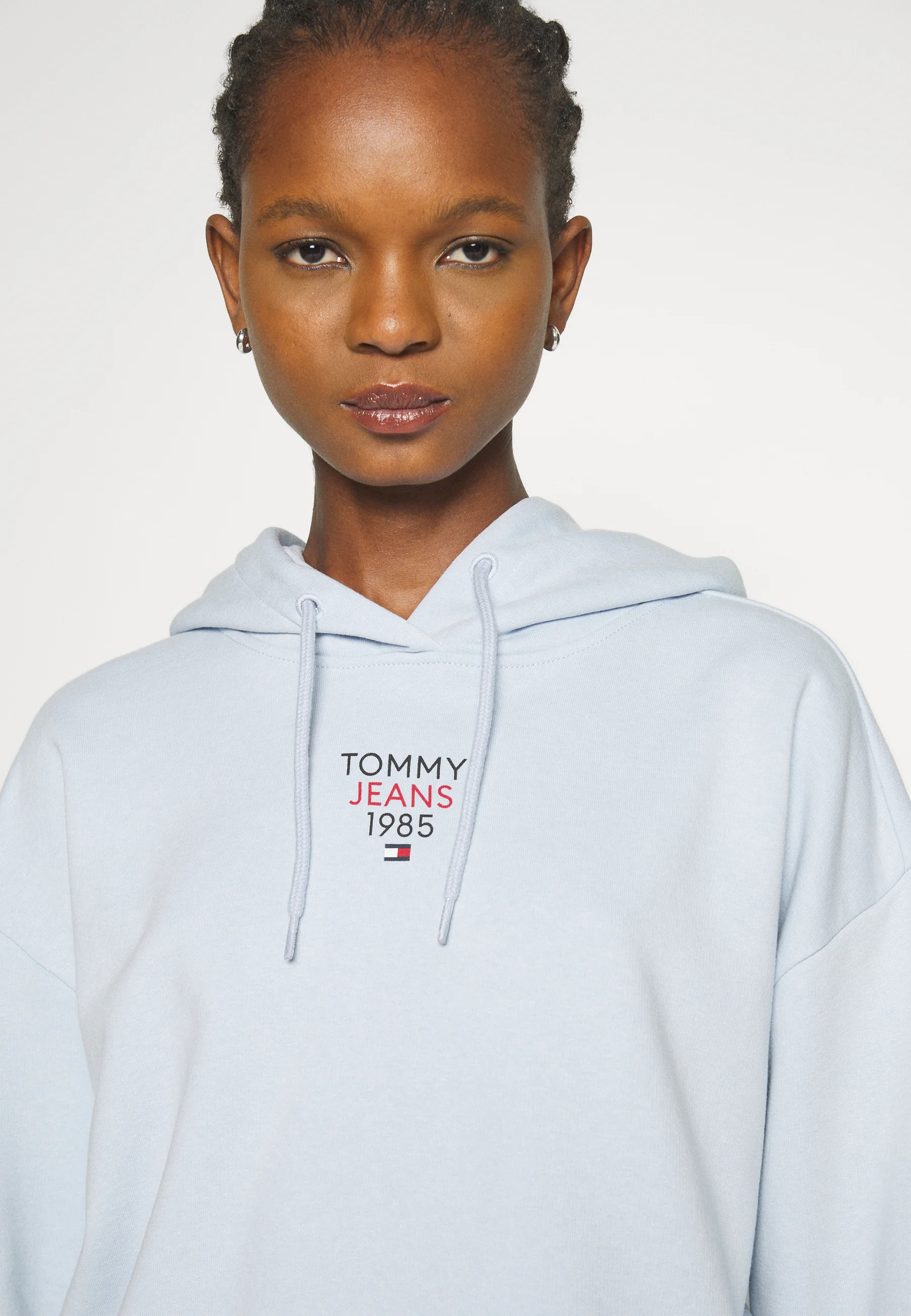 Sudadera con capucha y logotipo esencial de Tommy Jeans