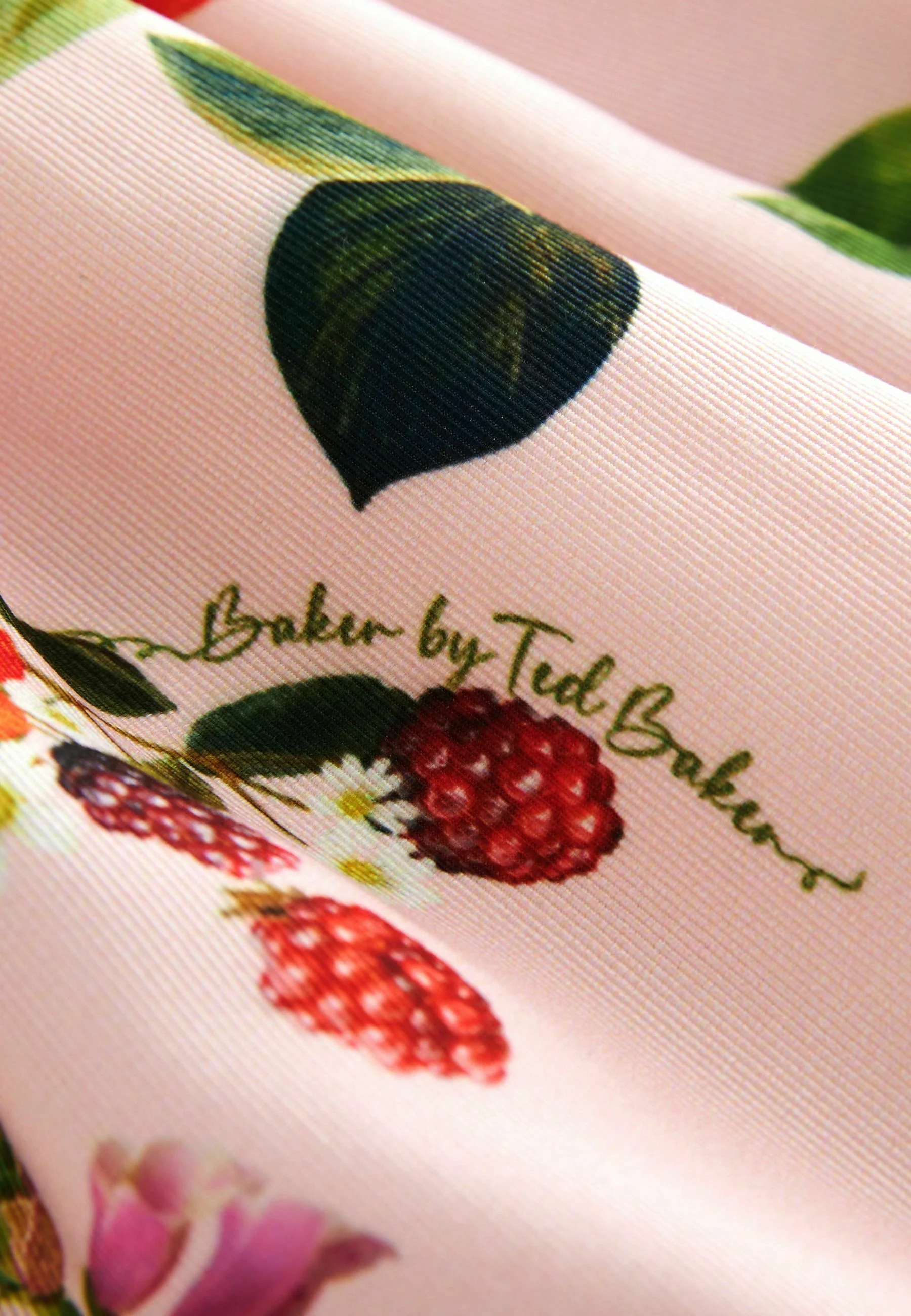 Baker by Ted Baker MOCKABLE REGULAR FIT - Vestido de verano