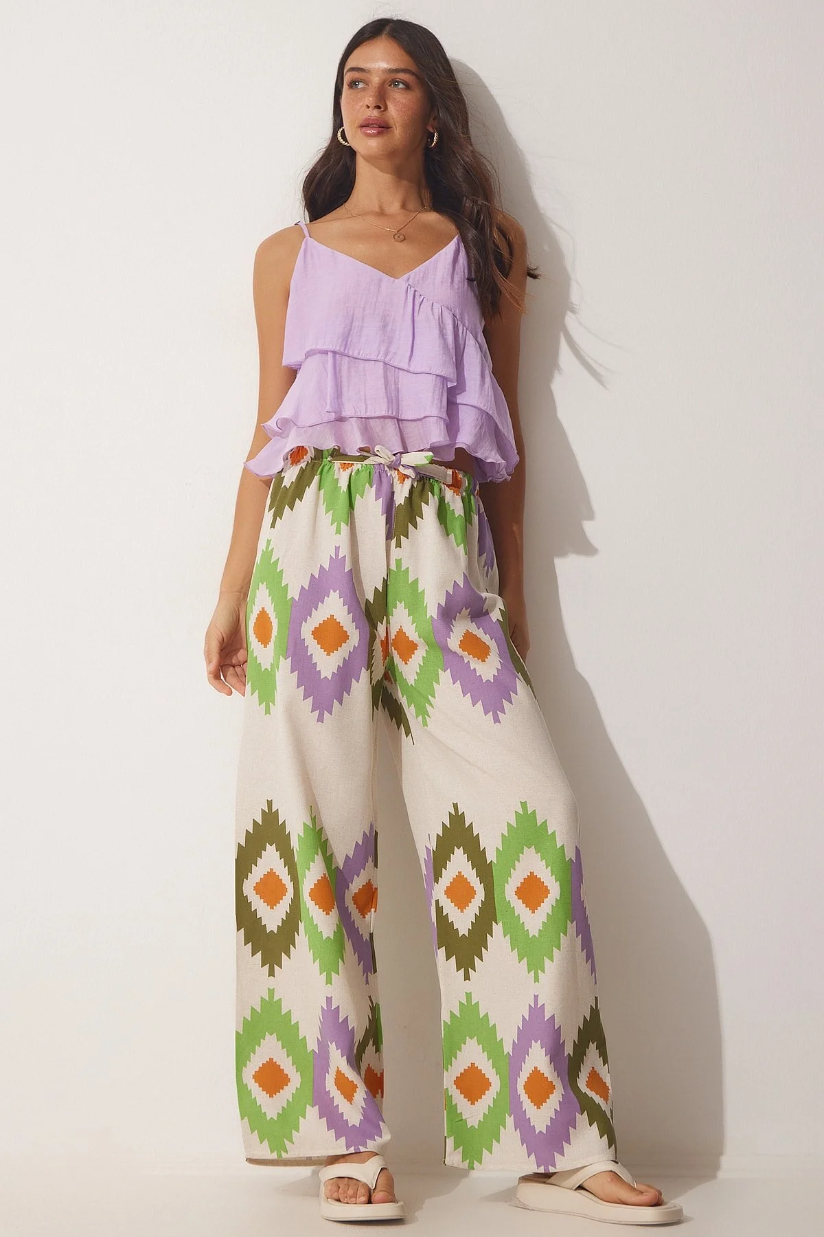 Happiness İstanbul  Grüne, cremefarbene, geblümte Leinen-Palazzo-Hose für Damen BH00385