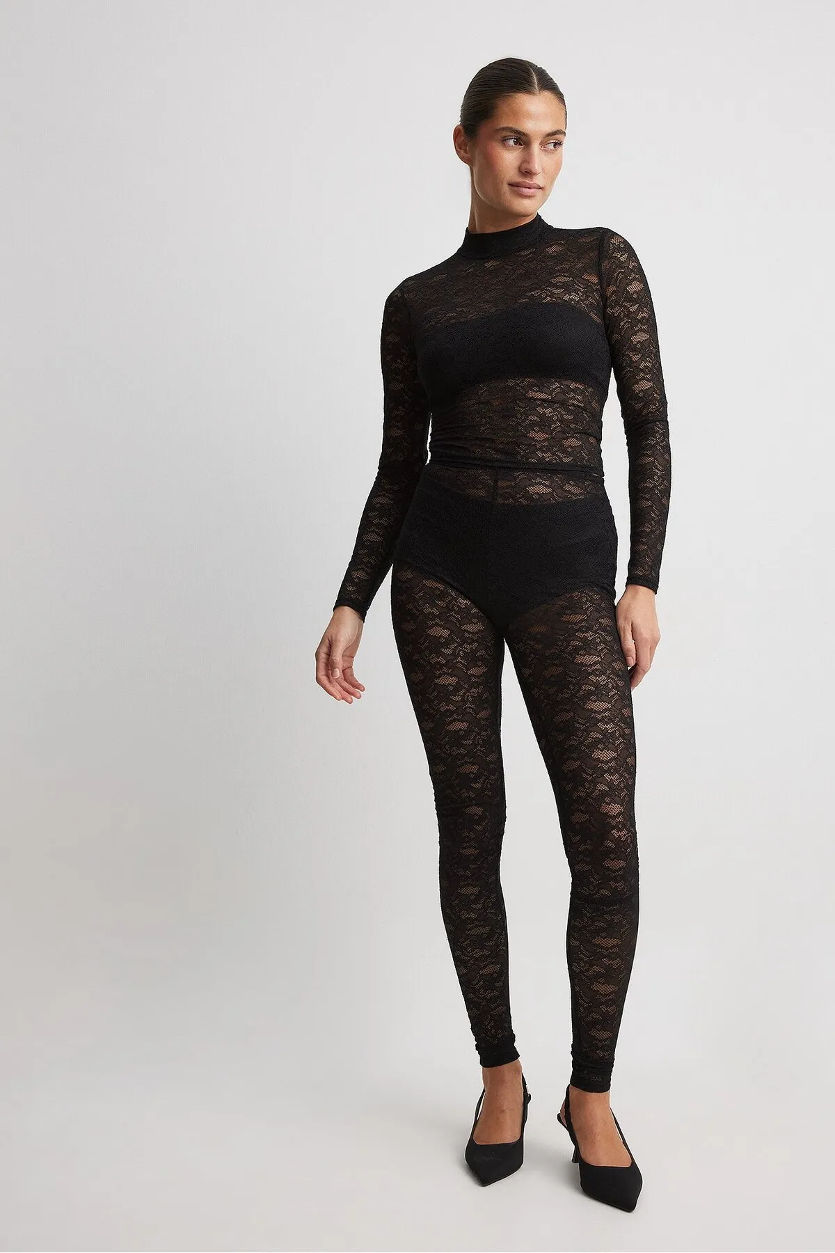 Marta Cygan x NA-KD  Spitzenleggings mit hoher Taille