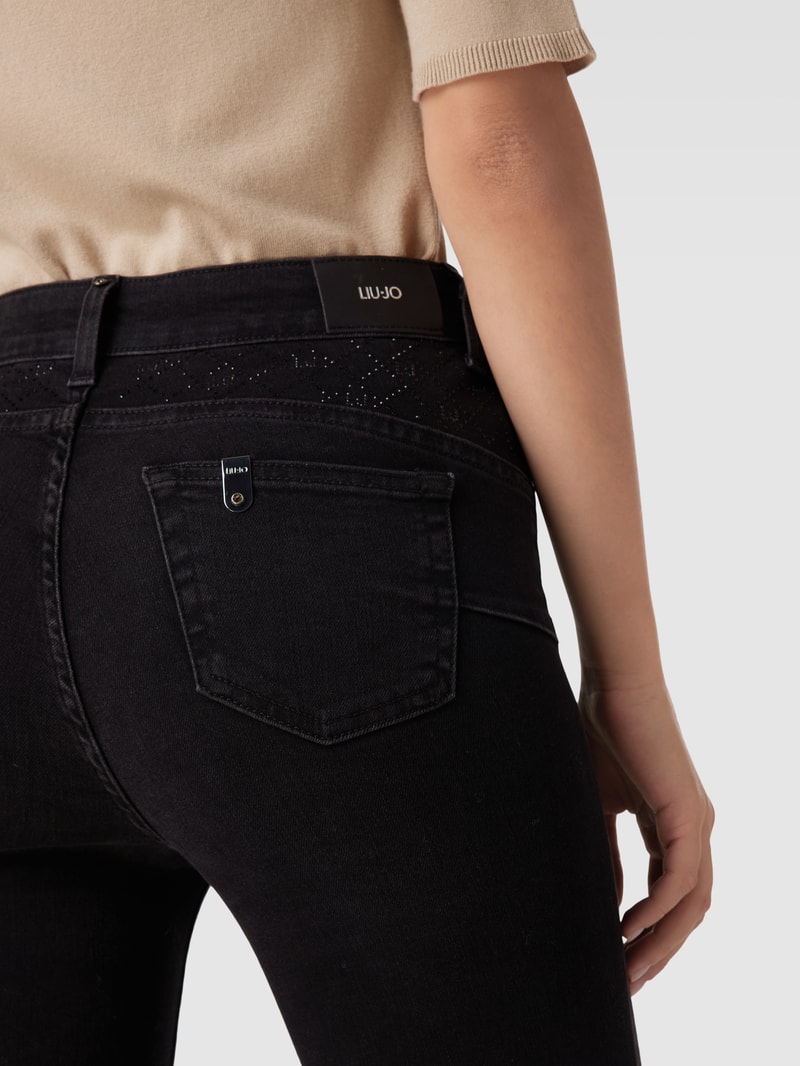 Sneaker mit Label-Detail Modell 'Maxilla' in schwarz
