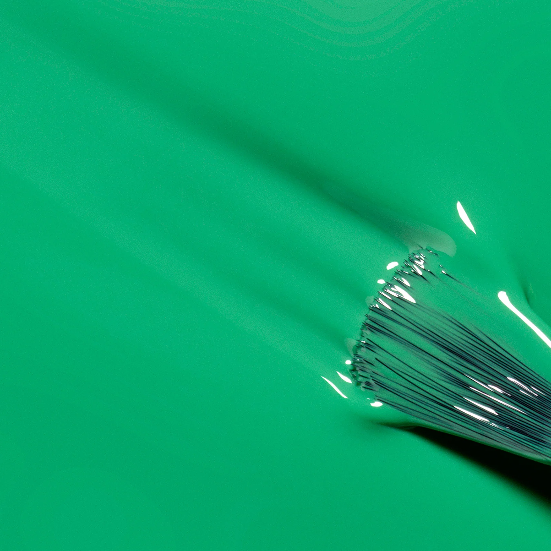 GREEN FLASH Nails - Polutrajni lak za nokte - Gel efekt laka za nokte