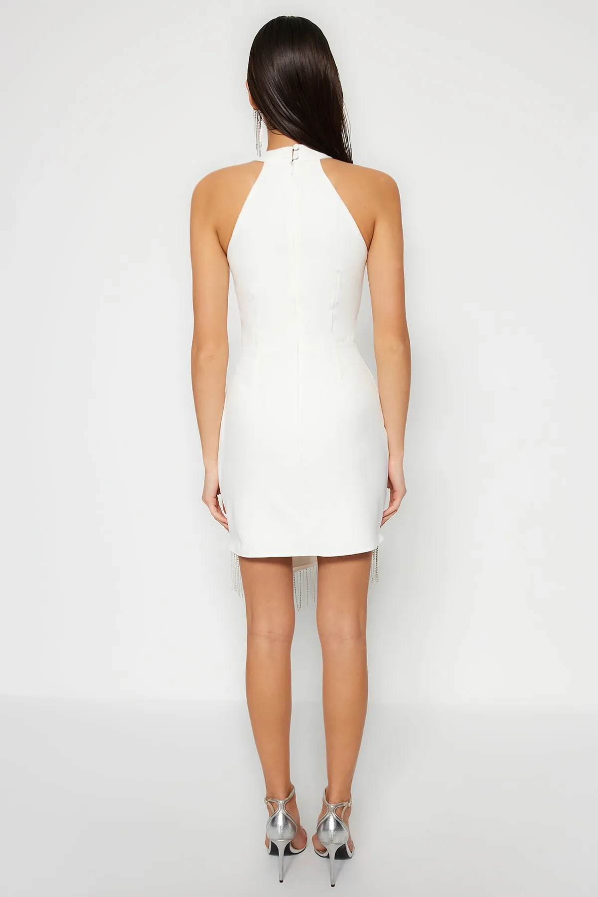 Trendyol Collection  Ecru Stone Accessoire Detailliertes Abendkleid TPRSS23EL00509
