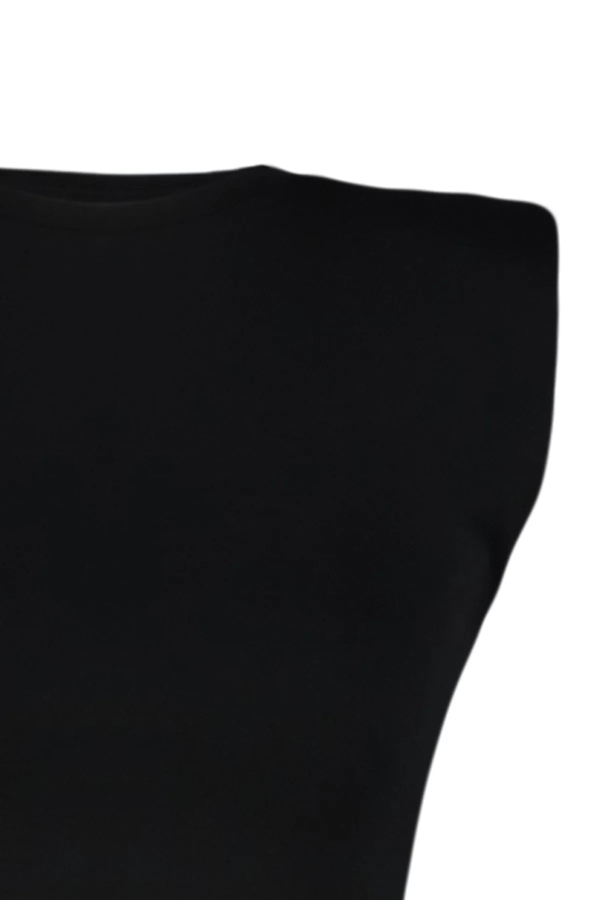 Trendyol Collection  Schwarze wattierte, eng anliegende, kurze, dehnbare Strickbluse mit Rundhalsausschnitt TWOSS23BZ00251