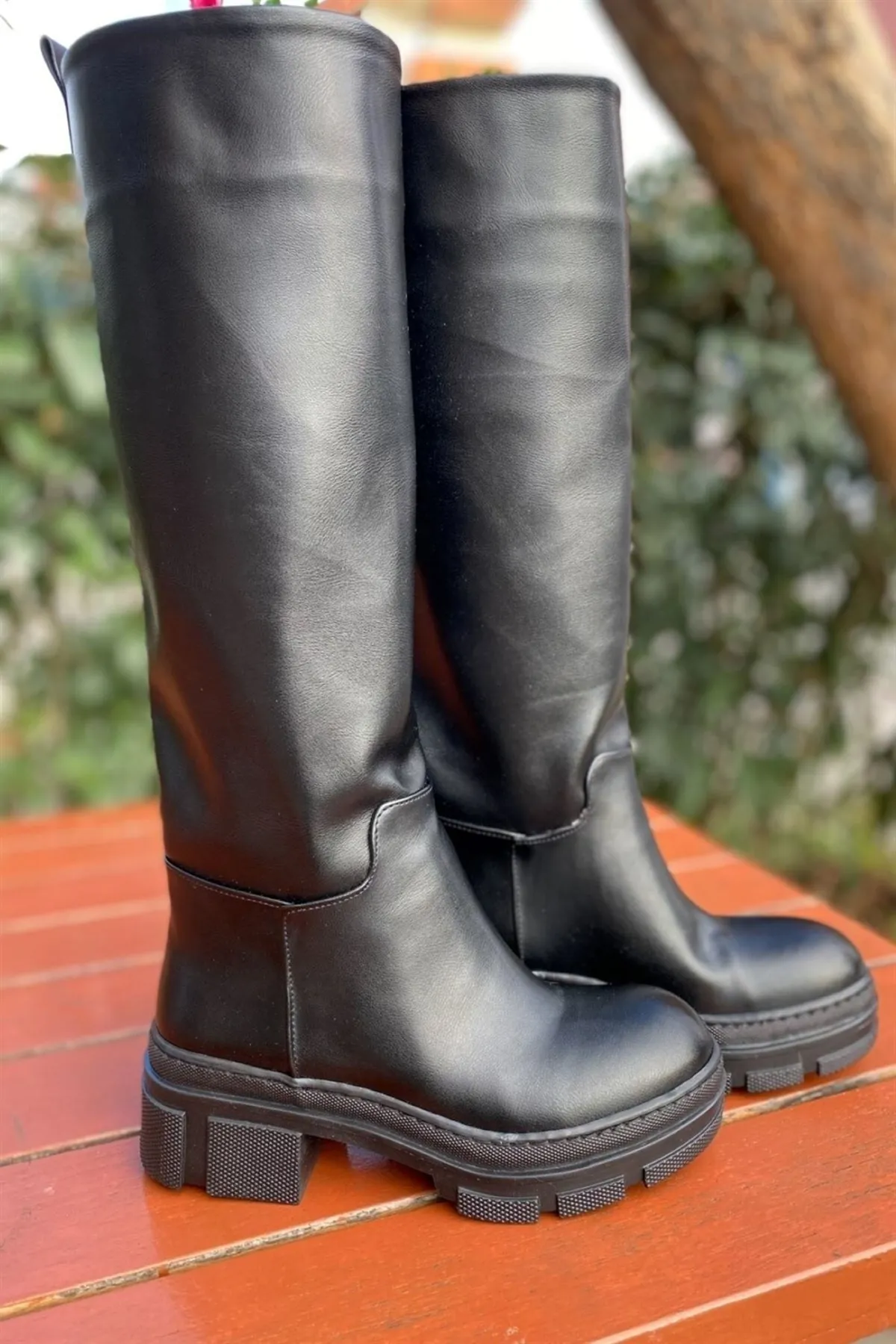 Fox Shoes  Schwarze Daily-Flachstiefel für Damen J670123809