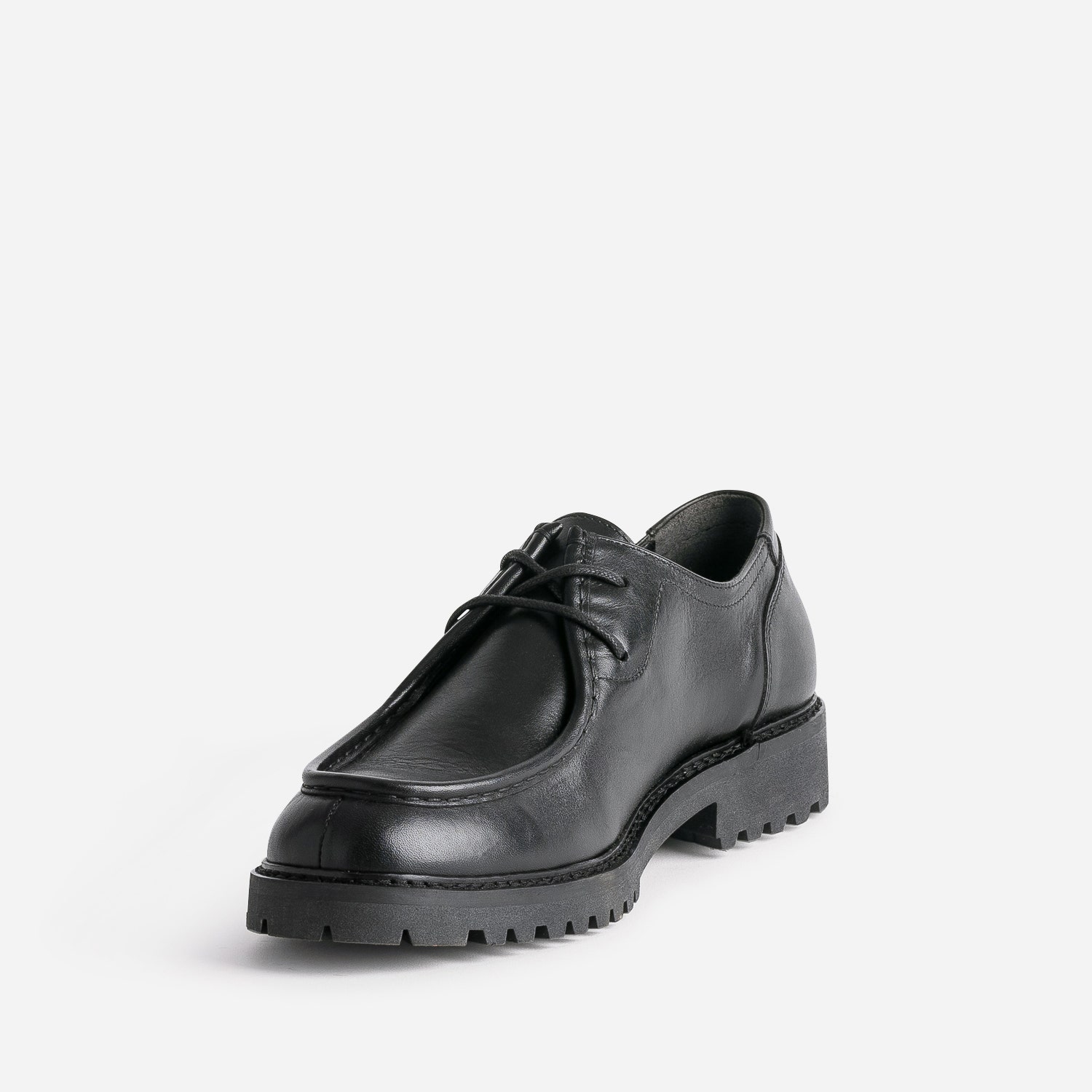 Derby noir en cuir à semelle crantée