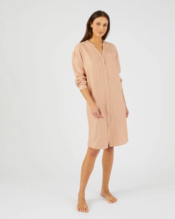 Robe détente boutonnée à carreaux fluide