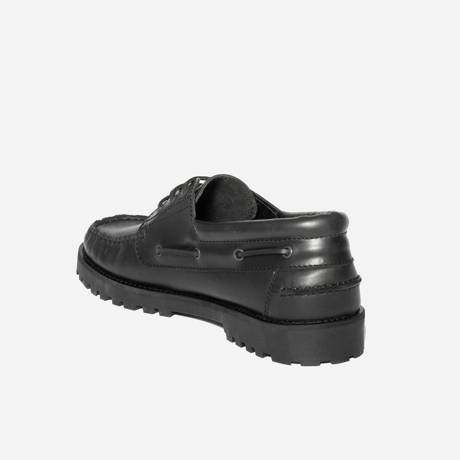 Chaussure bateau noir en cuir