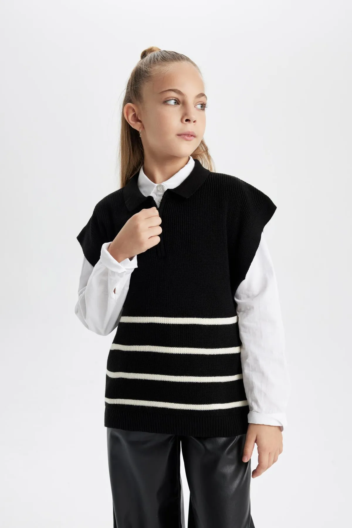 DeFacto  Mädchenpullover mit normaler Passform