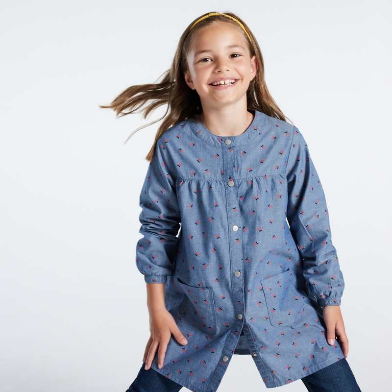 Tablier d'écolière motif cerises bleu fille