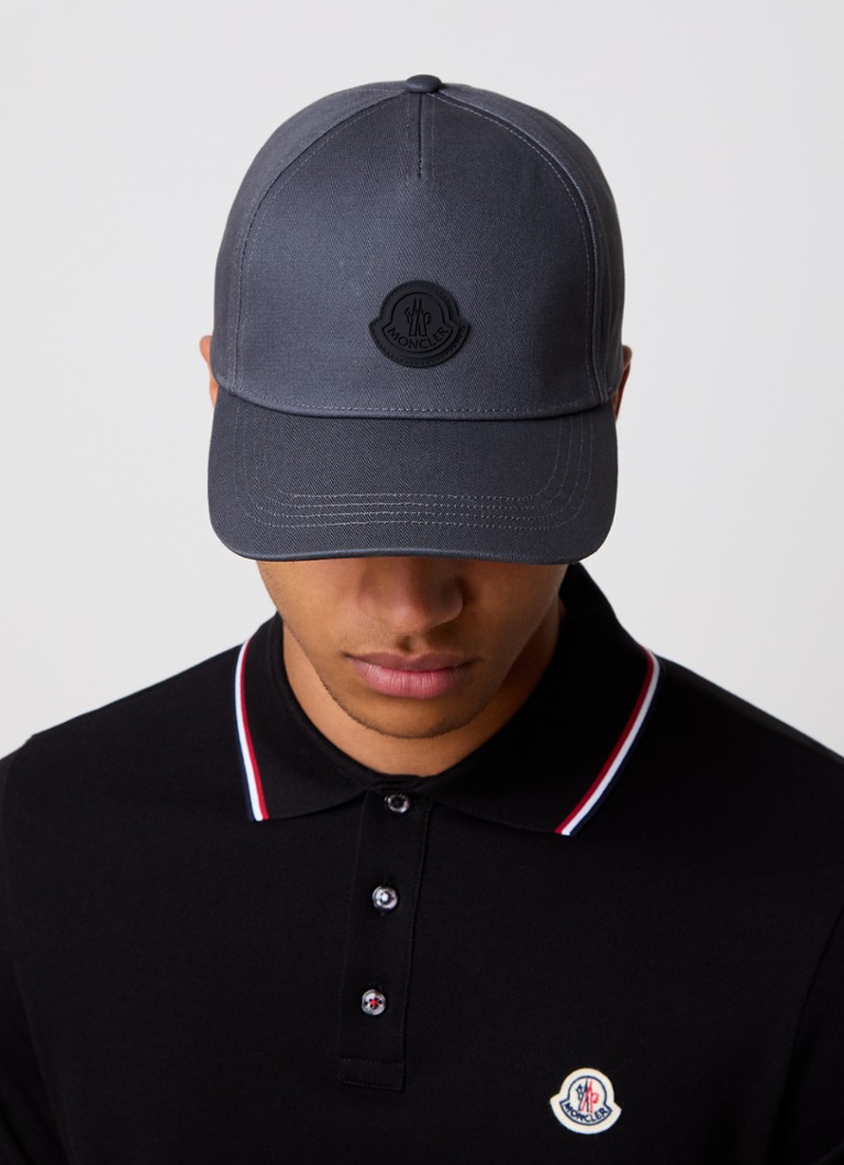 Moncler  Pet met logo