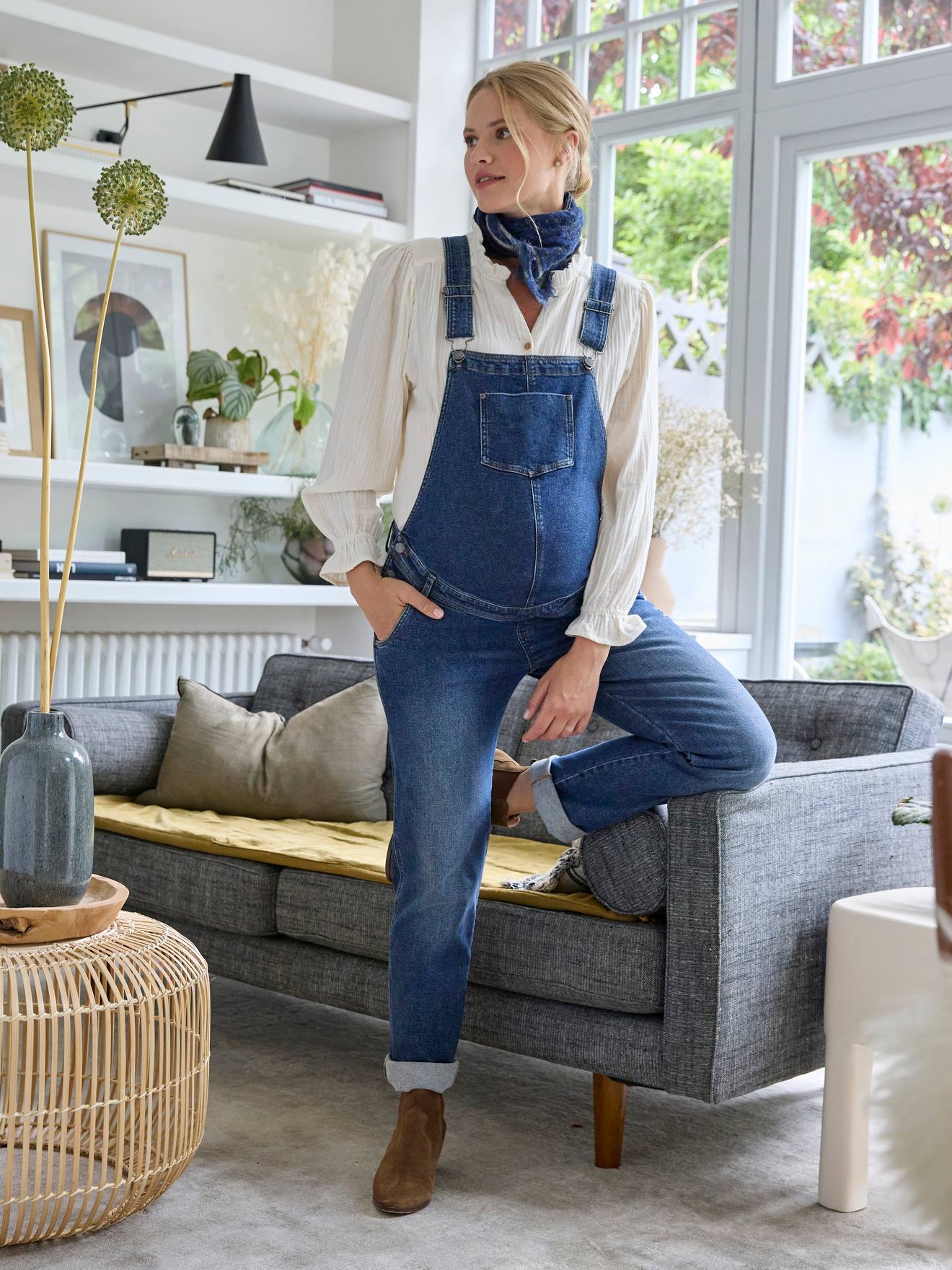 Vertbaudet Latzjeans für Schwangerschaft & Stillzeit, Mom-Fit - dunkelblau