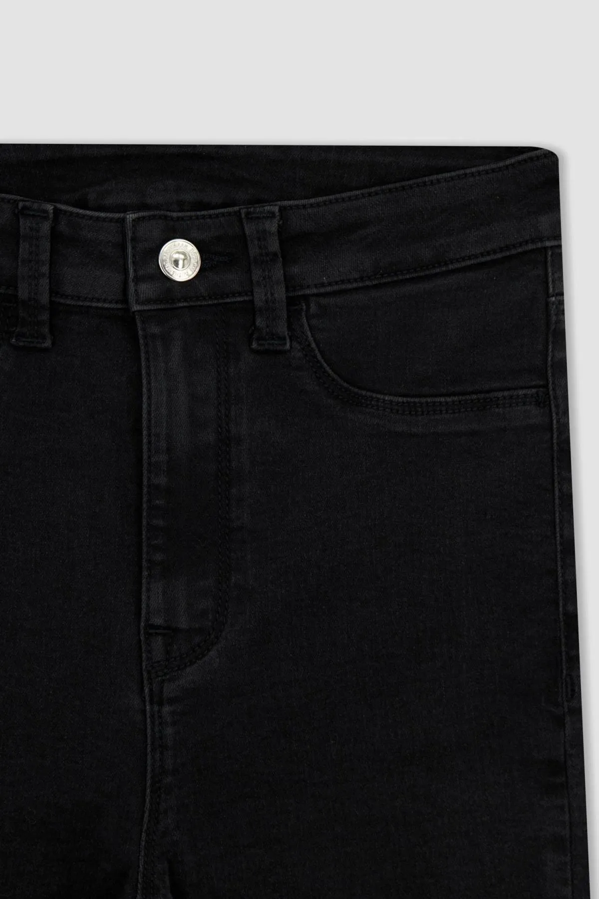 DeFacto  Super Skinny Jegging Fit Jeanshose mit hoher Taille und schmalem Bein Z8260az23sp