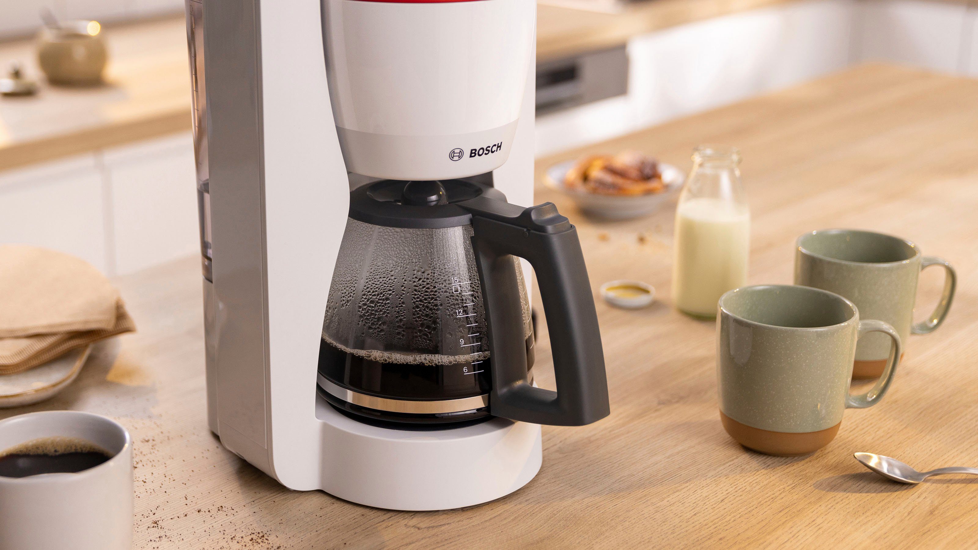 BOSCH Filterkaffeemaschine MyMoment TKA3M131, 1,25l Kaffeekanne, Papierfilter 1x4, 60min Warmhaltefunktion, Aroma intense, Entkalkungsprogramm, 1200 W