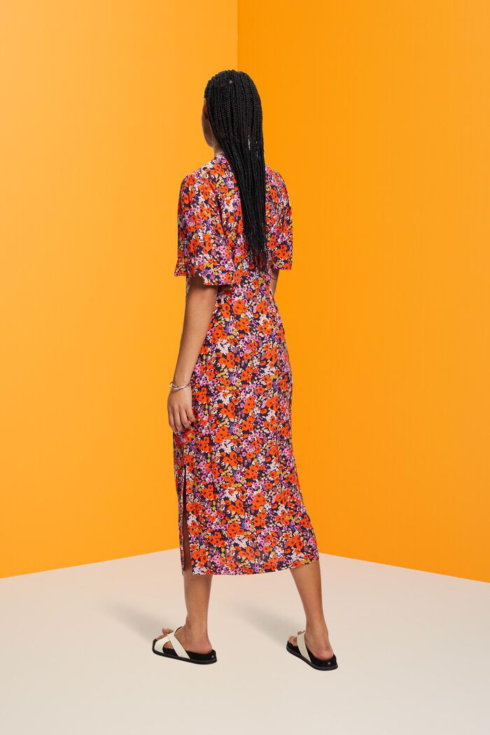 Kurzärmeliges Midikleid mit Blumenmuster