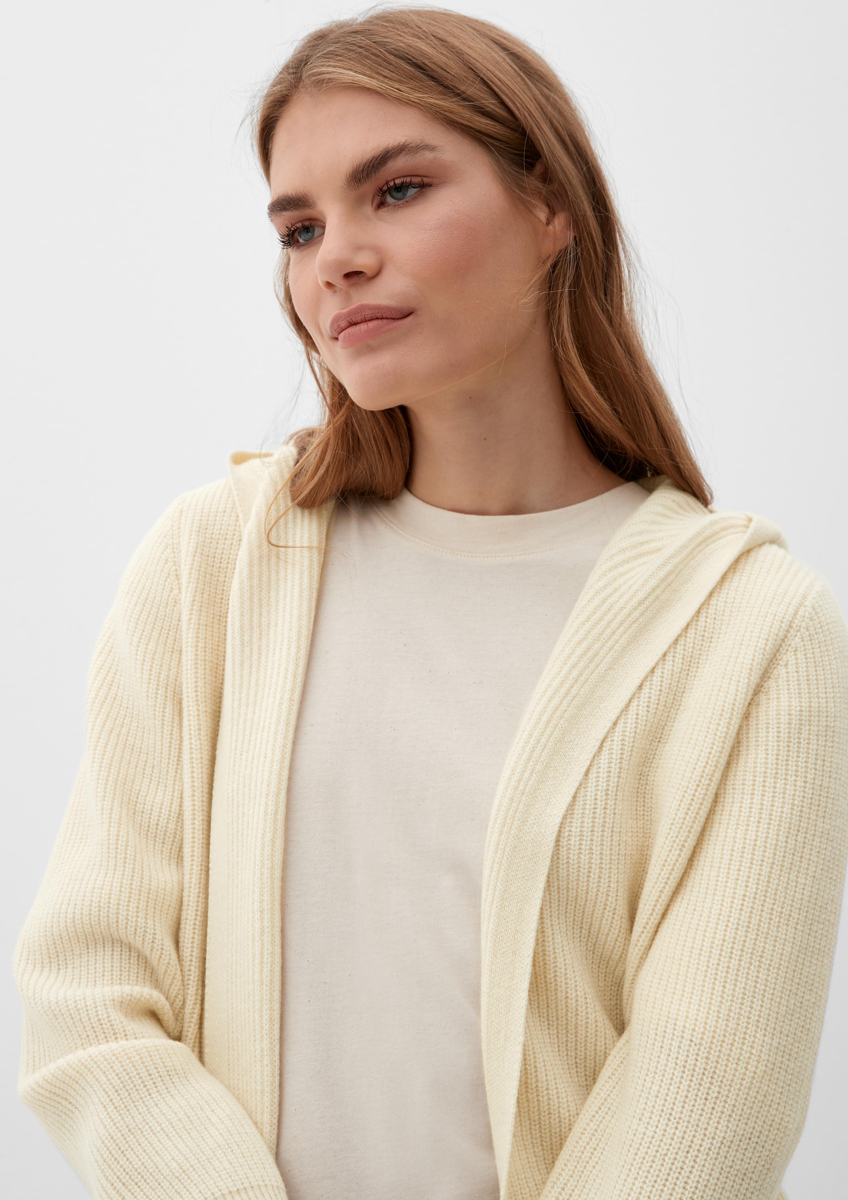 Strickjacke aus reiner Wolle  2120909-01Y8