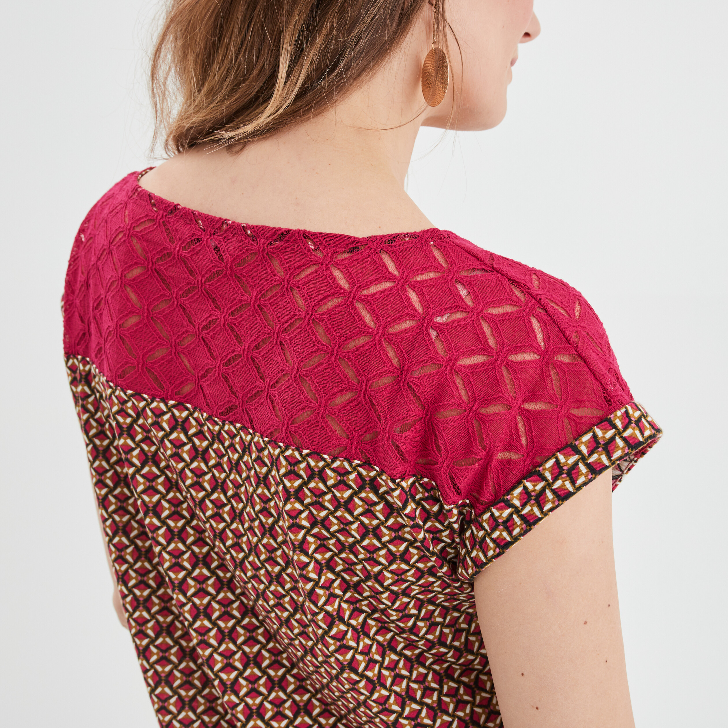 T-shirt dentelle épaules et dos rose fushia femme | La Halle