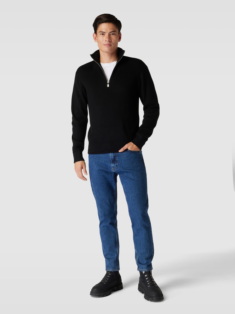 Strickpullover mit Troyer-Kragen in schwarz