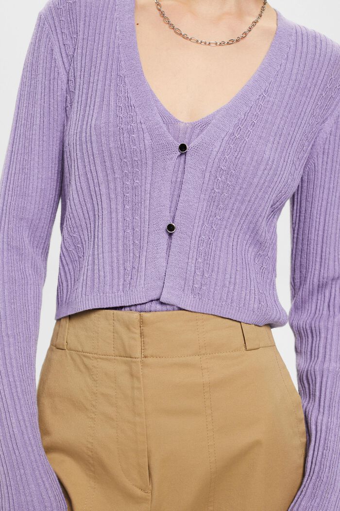 Verkürzter Cardigan mit Rippmuster