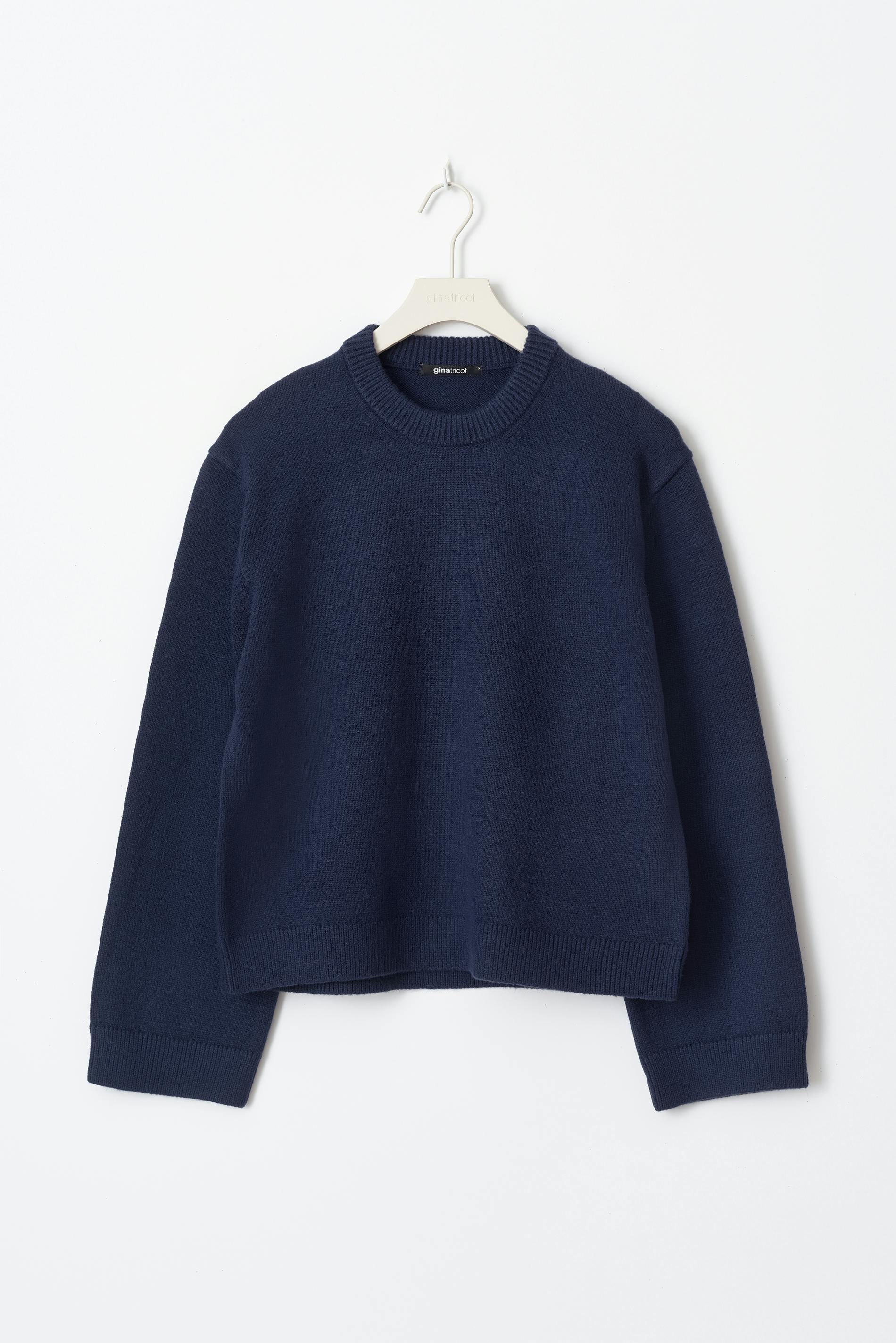 Knitted crew neck sweater