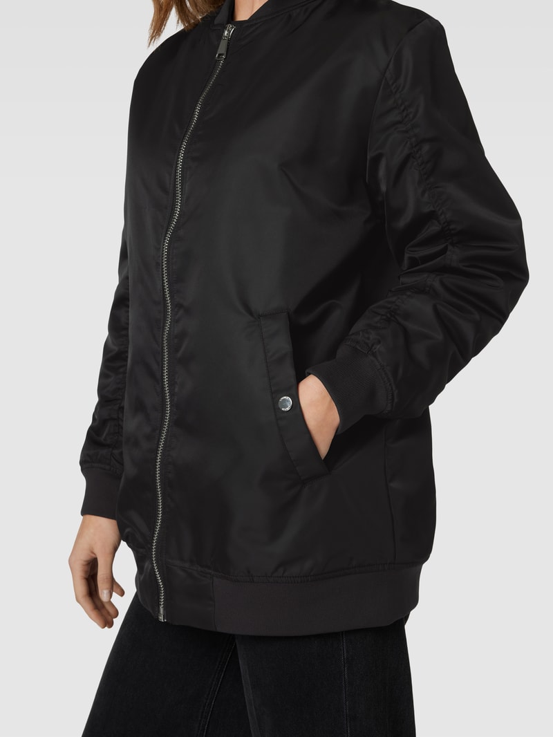 Bomberjacke mit Reißverschluss in schwarz