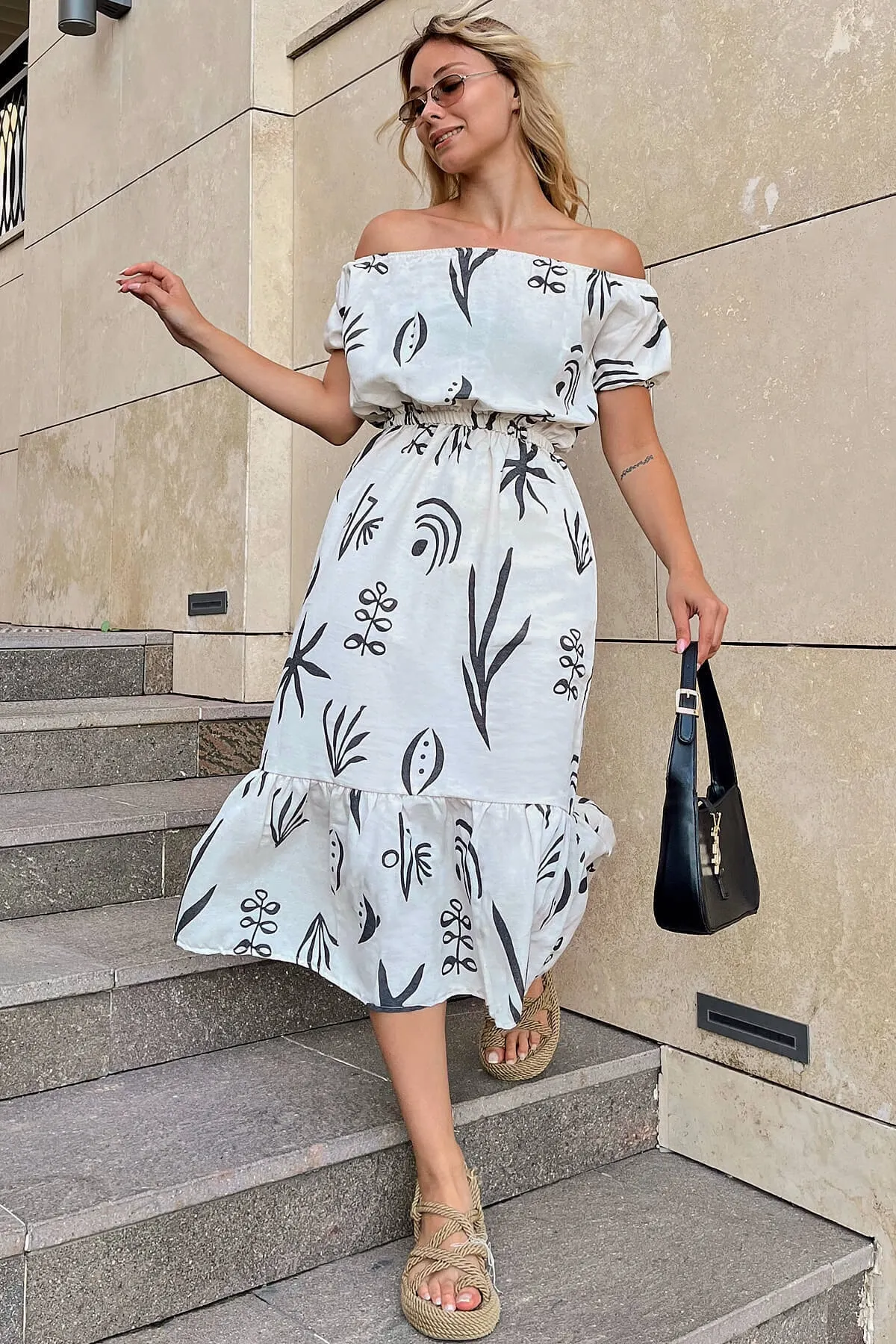 Swist  Schwarzes Damenkleid aus Leinen mit Wassermelonenärmeln und Blumenmuster