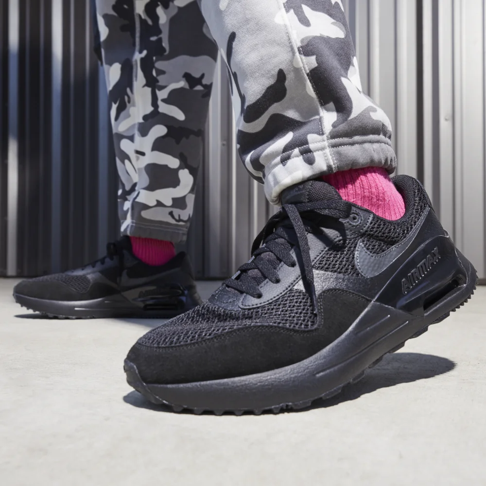 Nike Air Max SYSTM DM9537-004 / schwarz