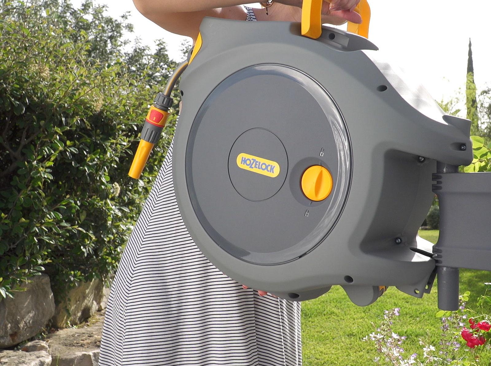 Hozelock 2402 0000 Auto Reel Automatisk oppruller med 25 m slange