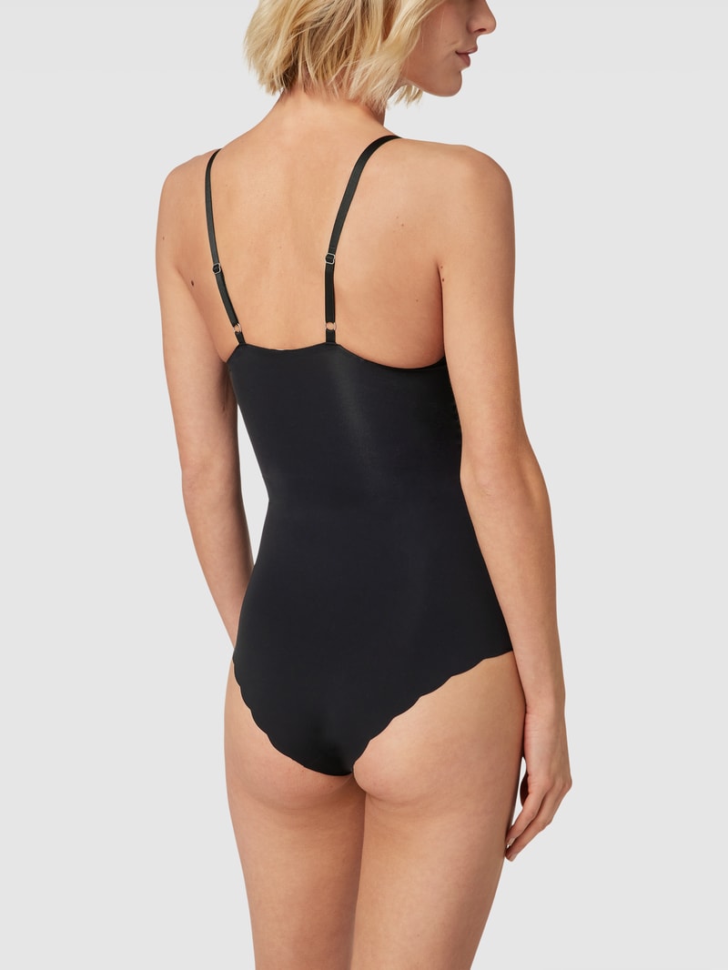Body mit Muschelsaum in schwarz