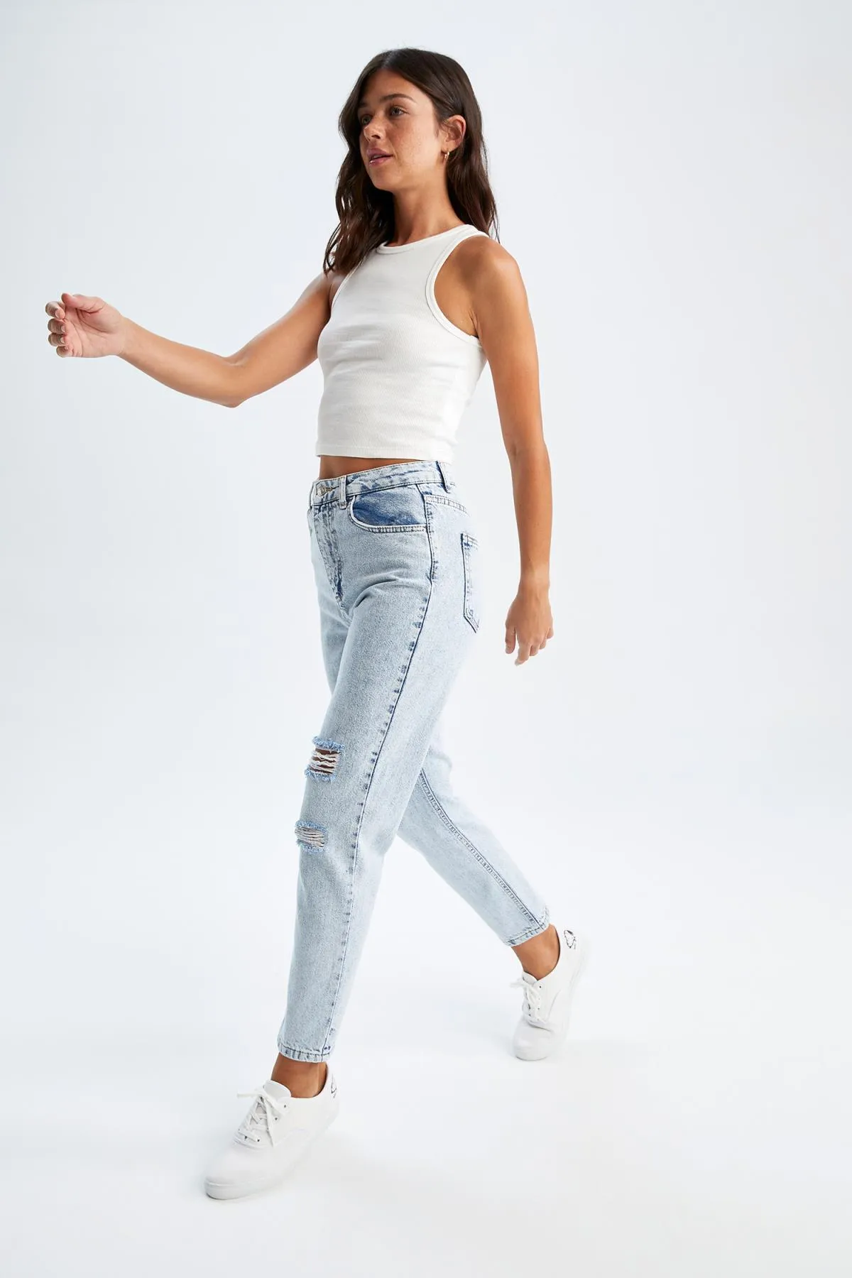 DeFacto  Mom-Fit-Jeans mit hoher Taille aus 100 % Baumwolle