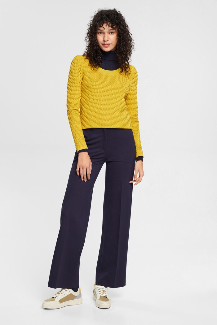 Strukturierter Pullover mit weitem Ausschnitt