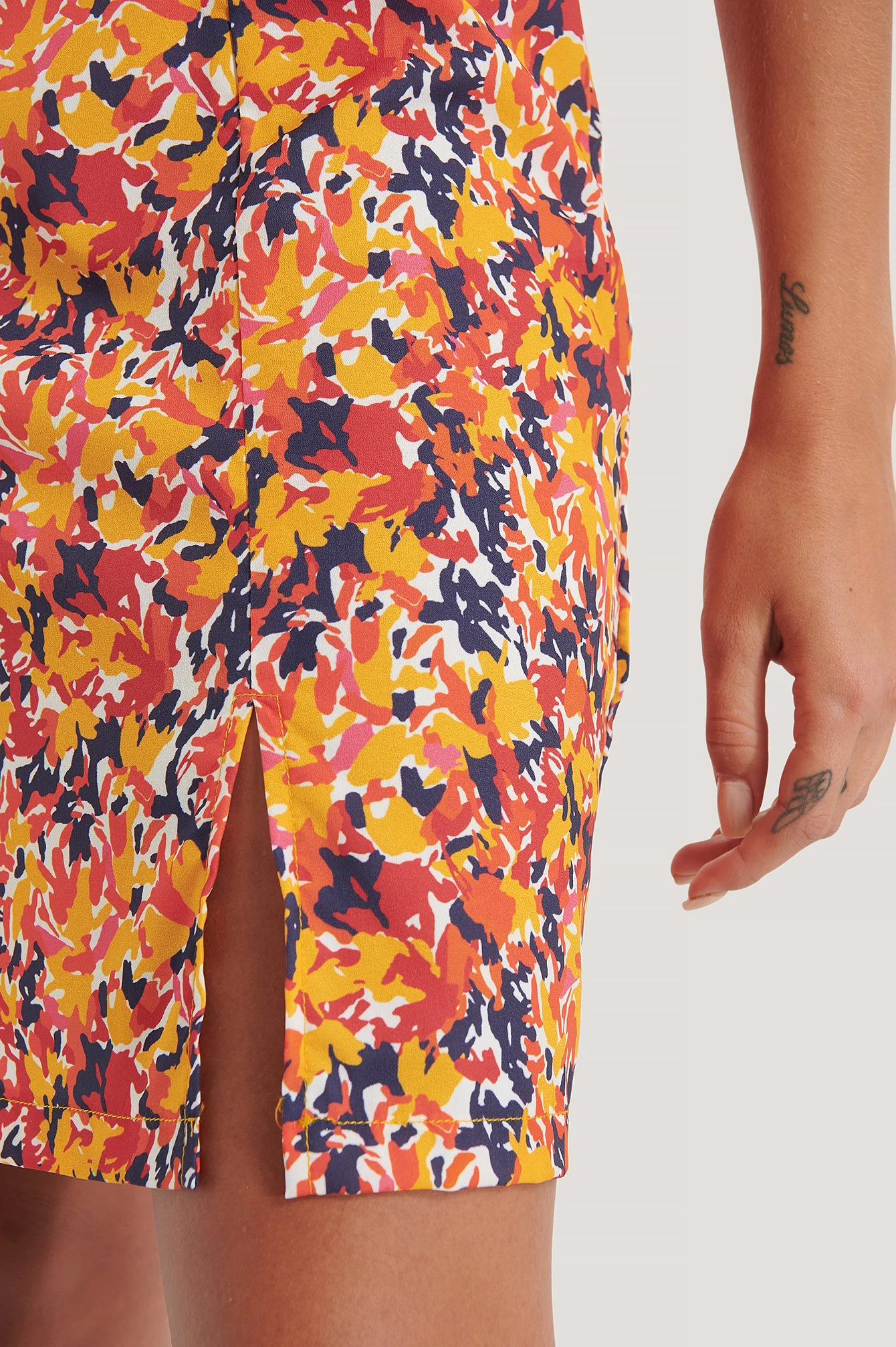 Minikleid mit Blumen