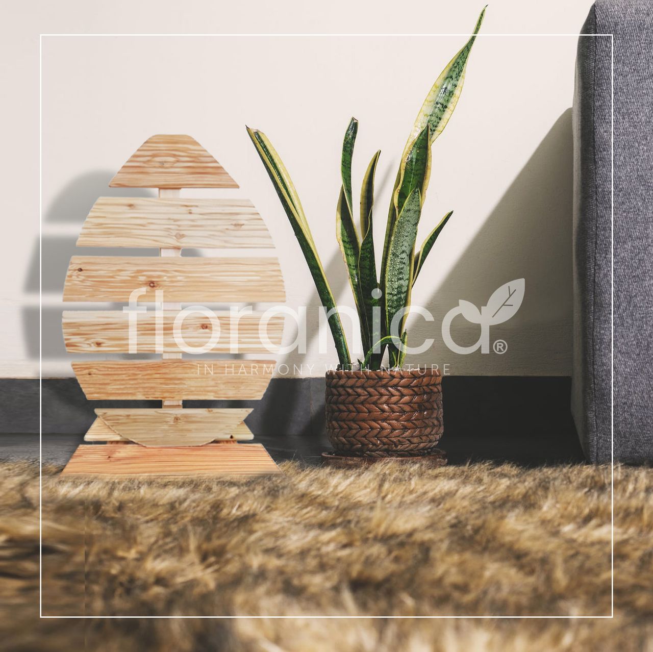 Pemicont Floranica Holz Osterei Osterdeko Lärchenholz Höhe 68cm Breite 46cm Natur Osterdekoration modernes Design Kunsthandwerk osterdeko osterhasen tischdeko